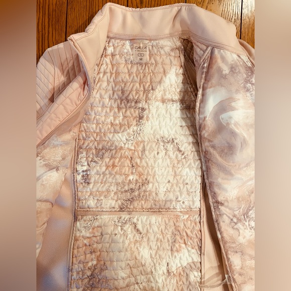 LIKE NEW CALIA by Carrie Underwood Full Zip Hybrid Jacket Cameo Rose,size medium - Picture 5 of 6